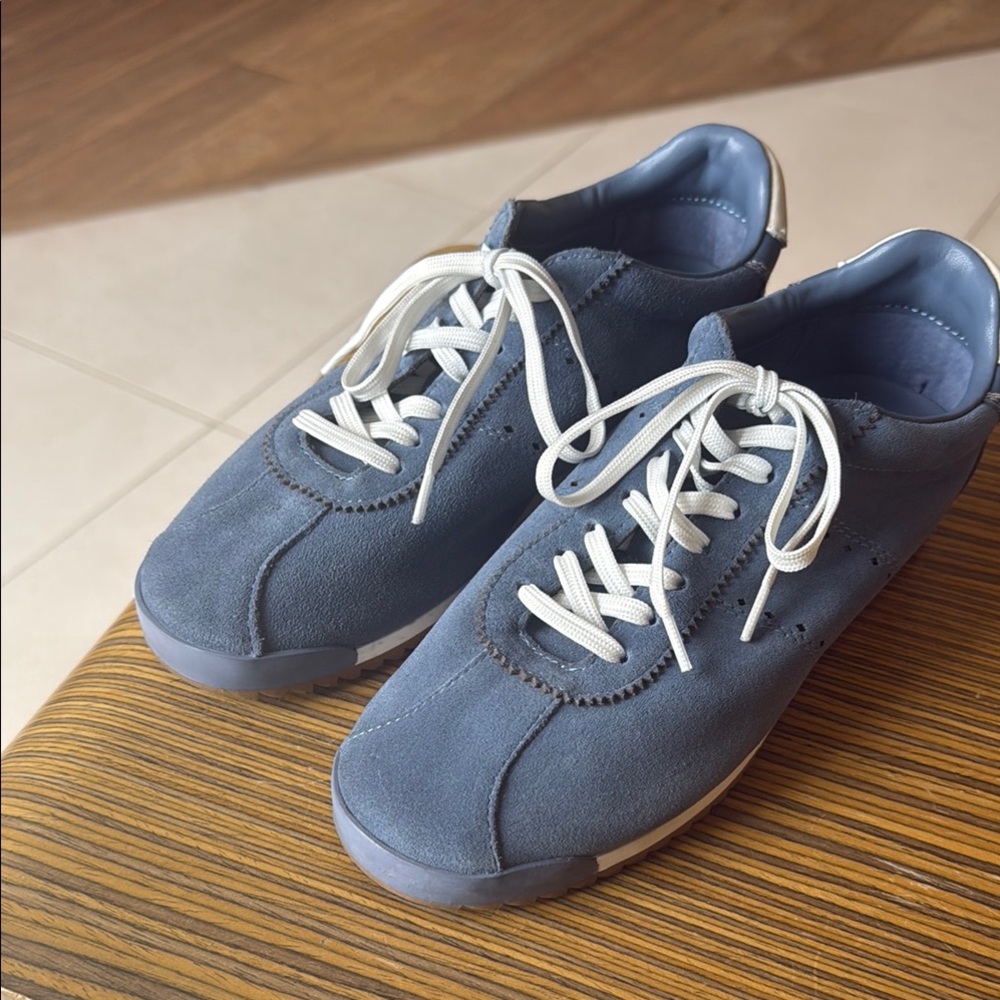 Steve Madden Blue and White Sneakers Minimalist Design